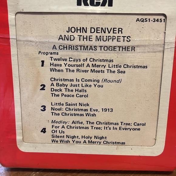 Vintage Christmas Chipmunks & The muppet’s 8-Track Tape Unopened 70s-80s - Picture 6 of 6